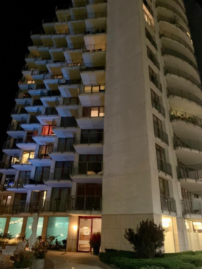 City View Wellness Apartment Swim&Steam&Relax Cracovia Esterno foto
